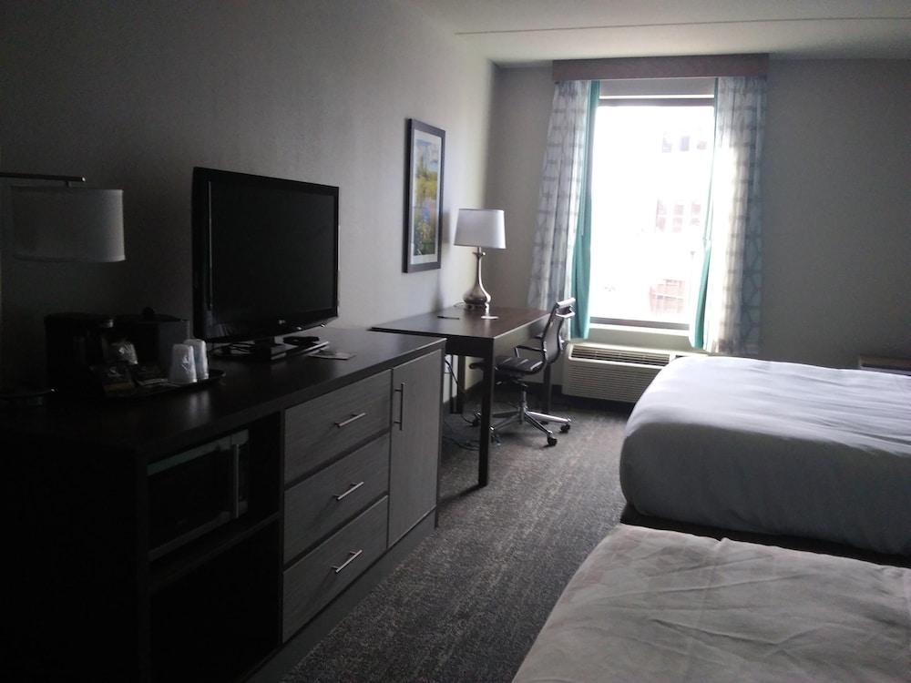 La Quinta By Wyndham Jamestown Exterior photo