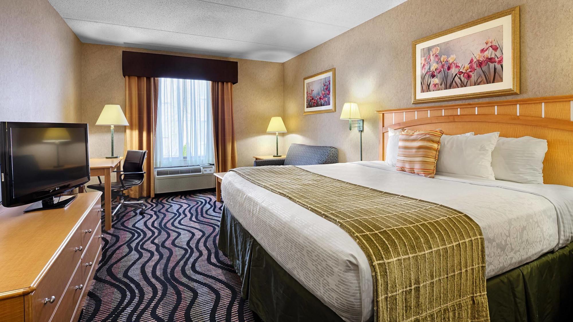 La Quinta By Wyndham Jamestown Exterior photo