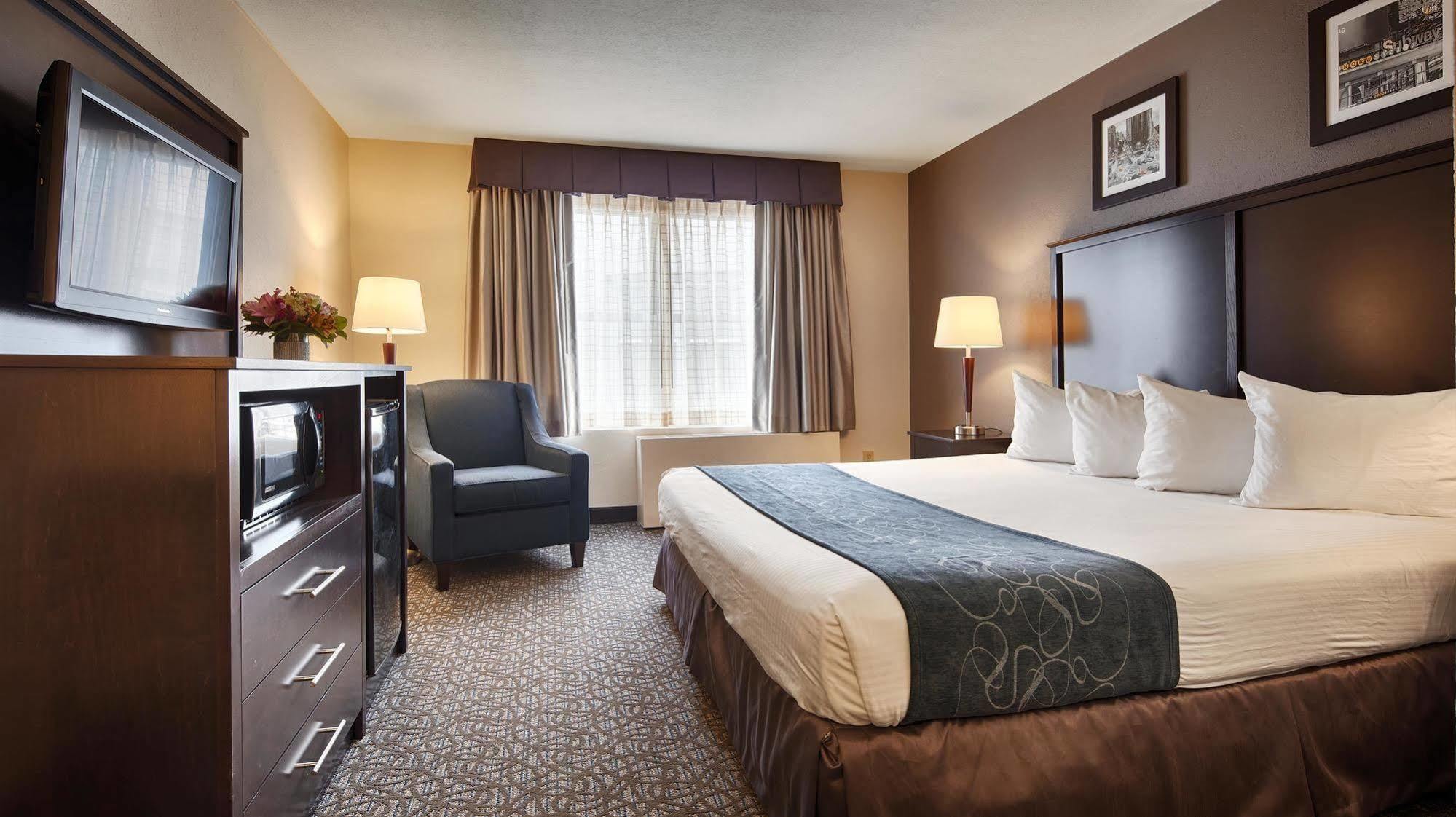 La Quinta By Wyndham Jamestown Exterior photo