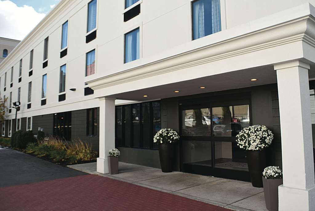 La Quinta By Wyndham Jamestown Exterior photo